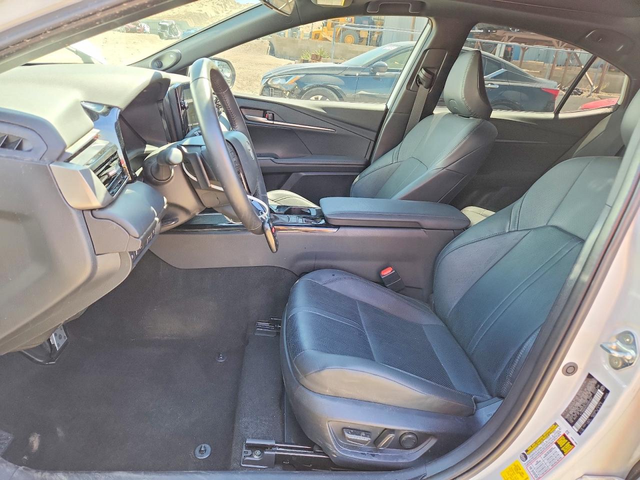 2025 TOYOTA CAMRY XSE photo 19