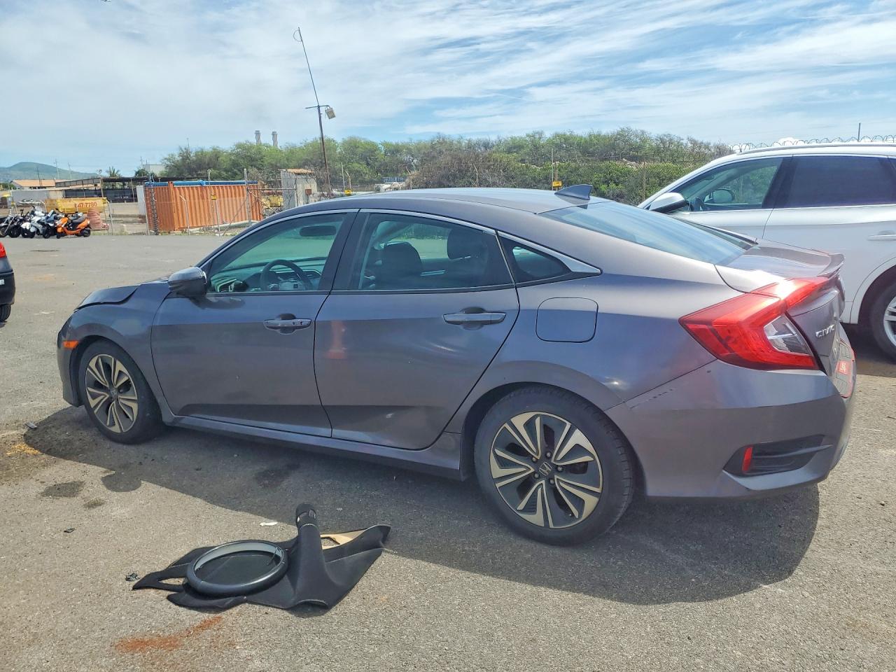 2017 HONDA CIVIC EX photo 2
