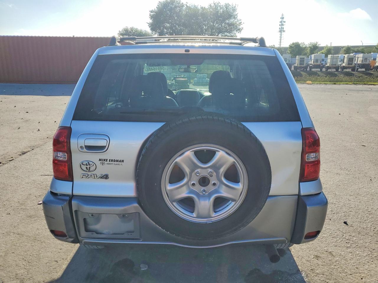 2004 TOYOTA RAV4 BASE photo 11
