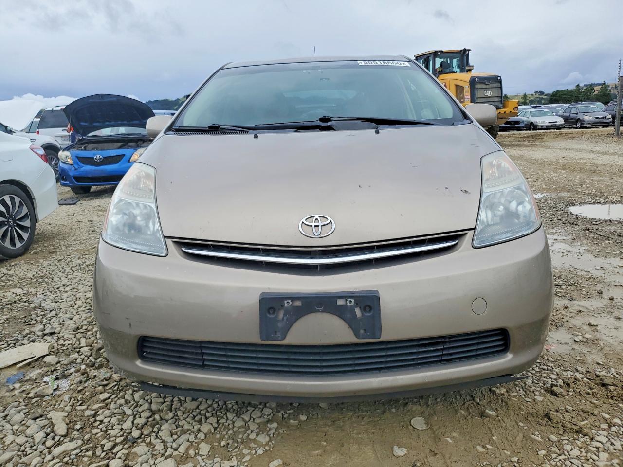 2007 TOYOTA PRIUS BASE photo 9