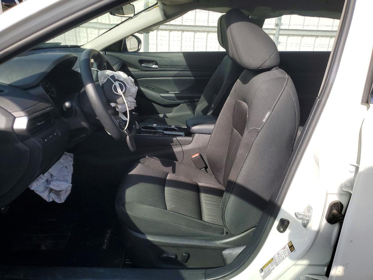 2024 NISSAN ALTIMA SV photo 13