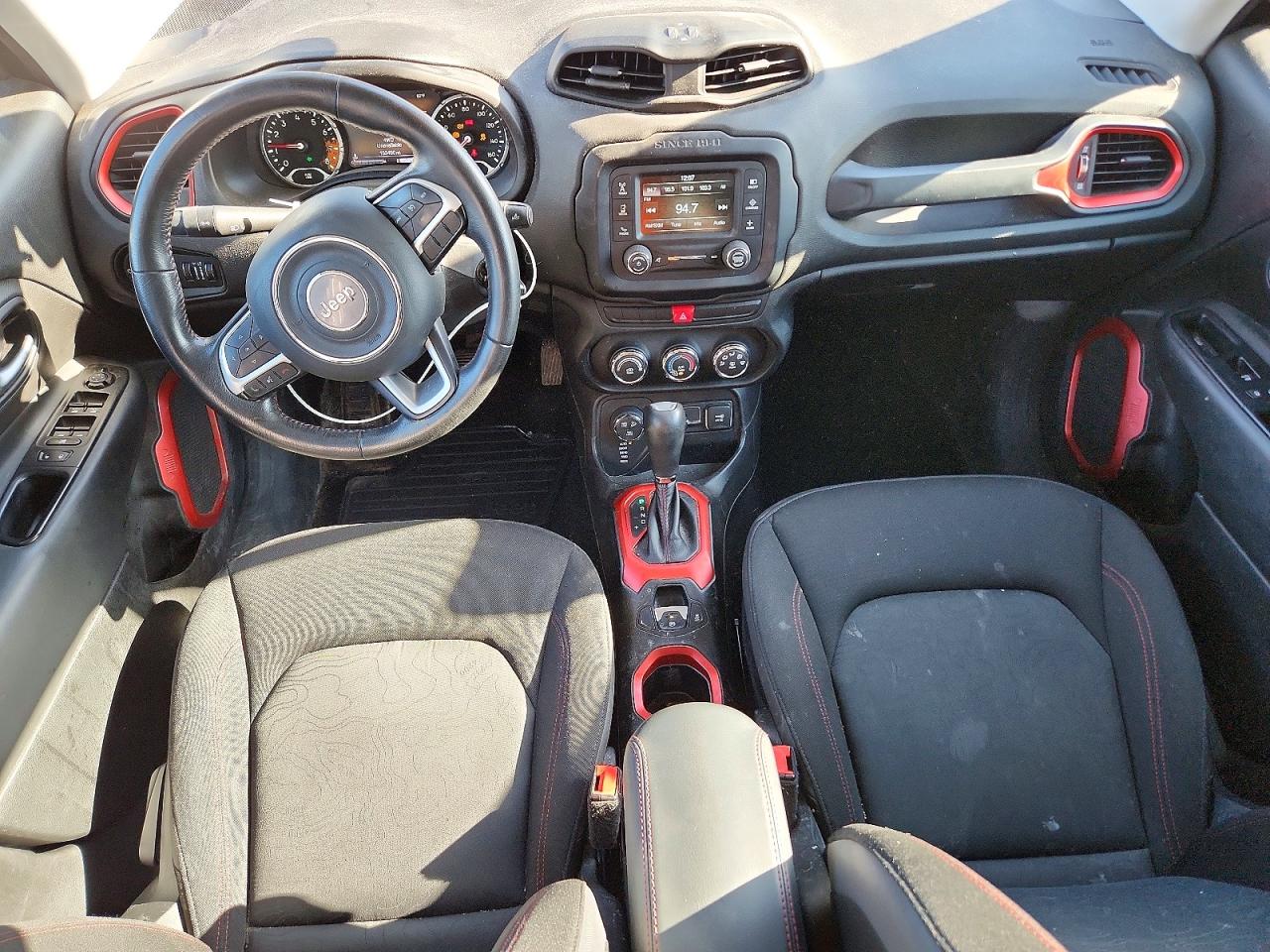 2015 JEEP RENEGADE TRAILHAWK photo 22