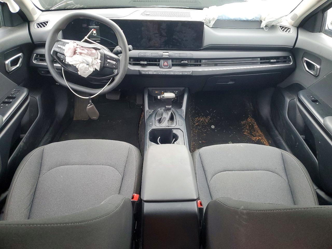 2025 KIA K4 LXS photo 22