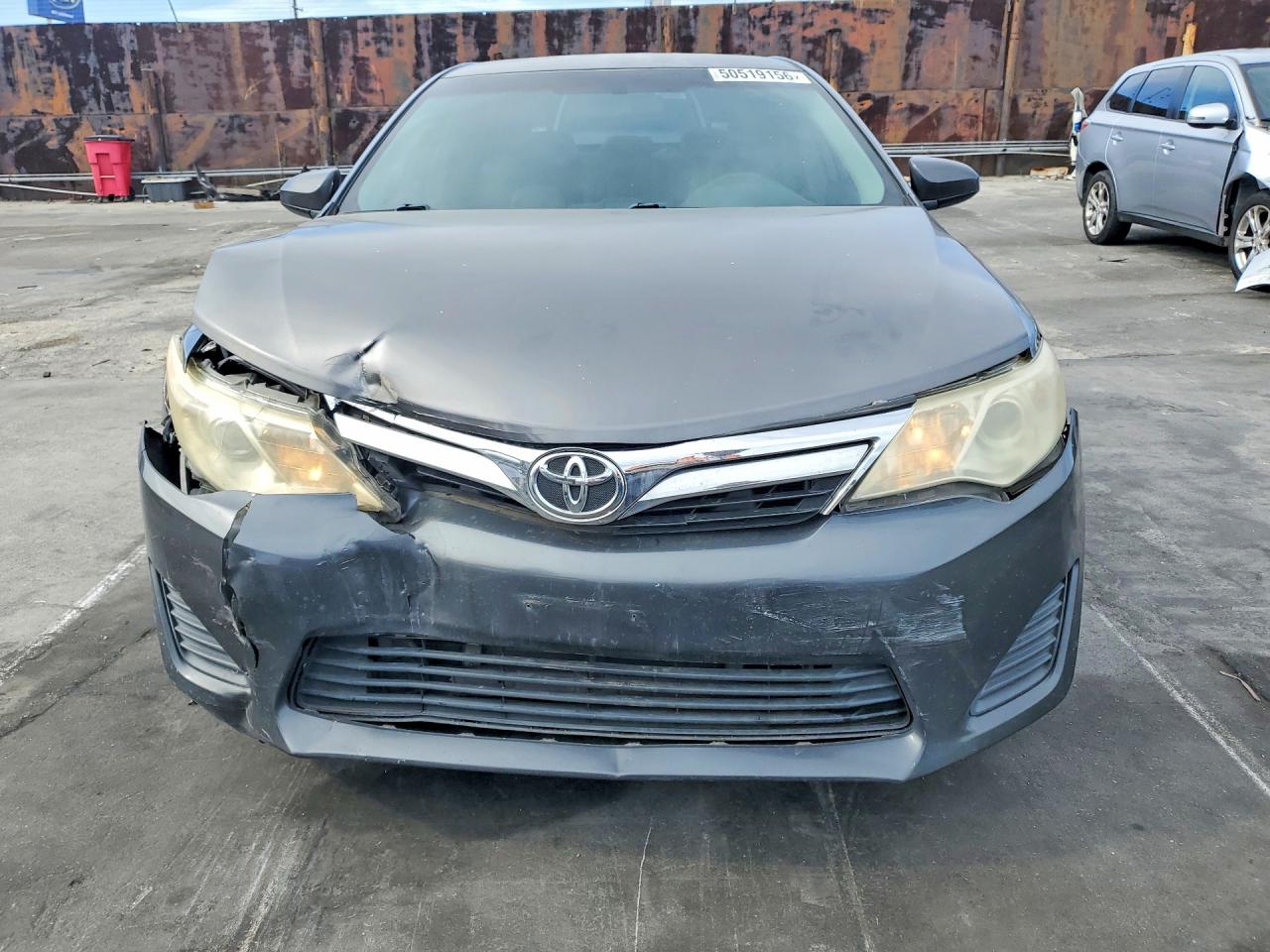 2013 TOYOTA CAMRY LE photo 13