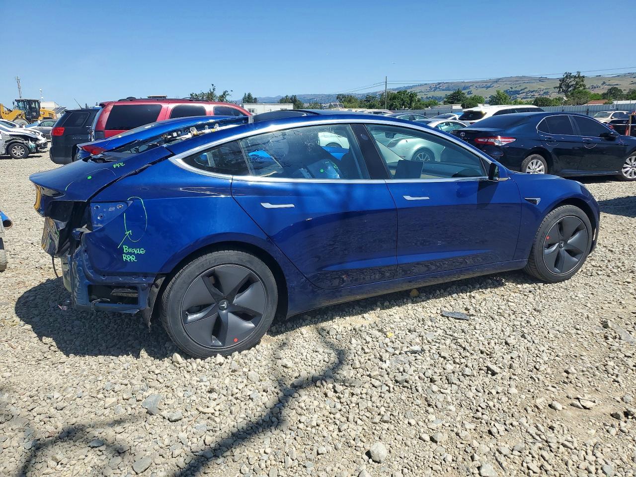 2018 TESLA MODEL 3 photo 5