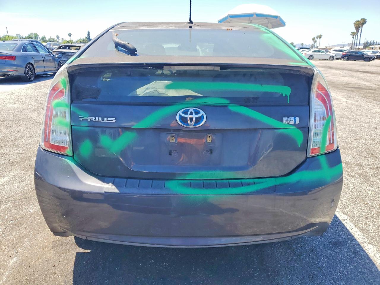 2013 TOYOTA PRIUS TWO photo 6