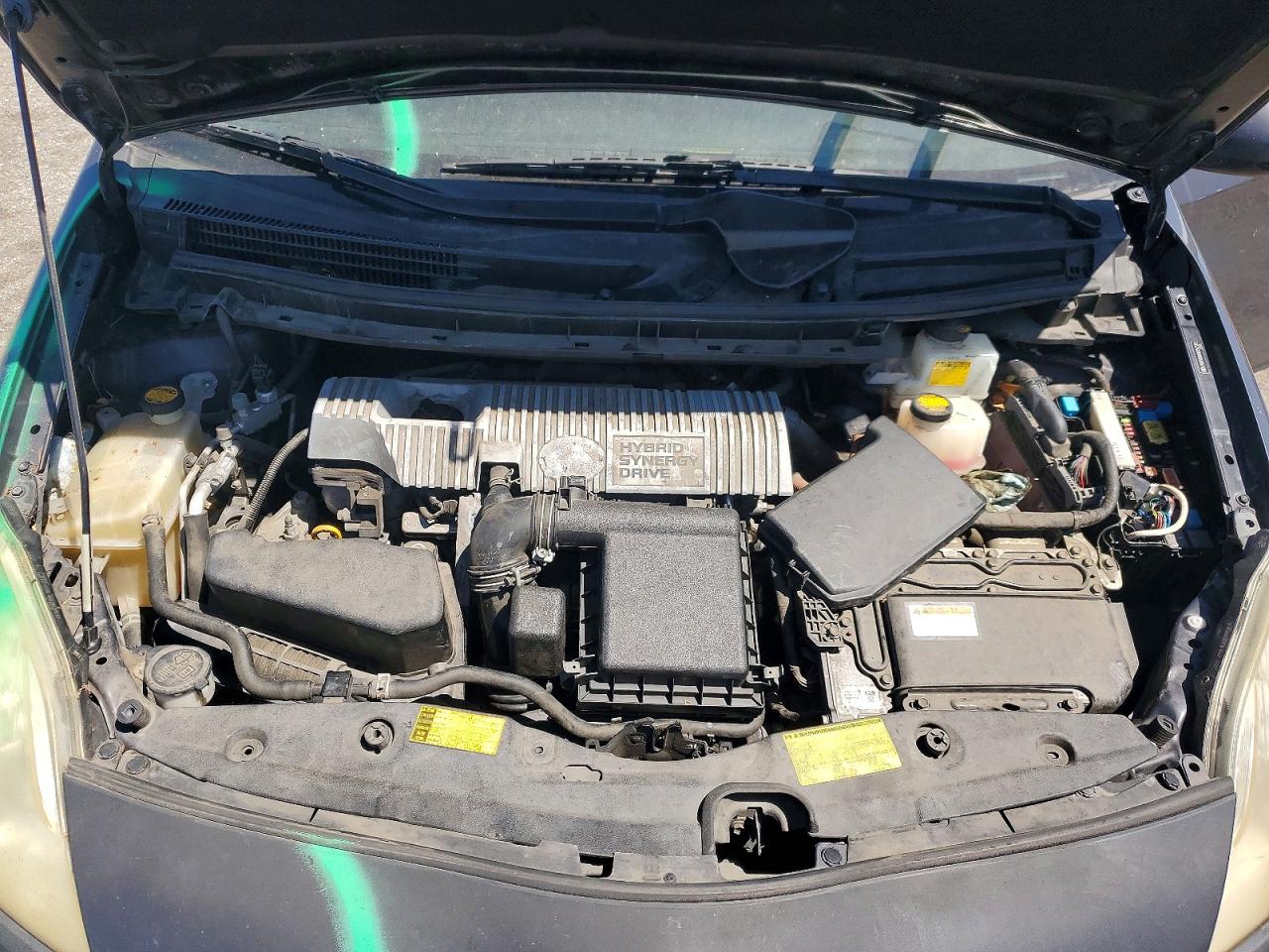 2013 TOYOTA PRIUS TWO photo 11