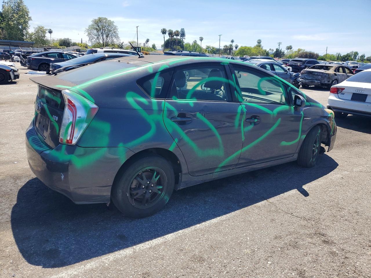 2013 TOYOTA PRIUS TWO photo 3