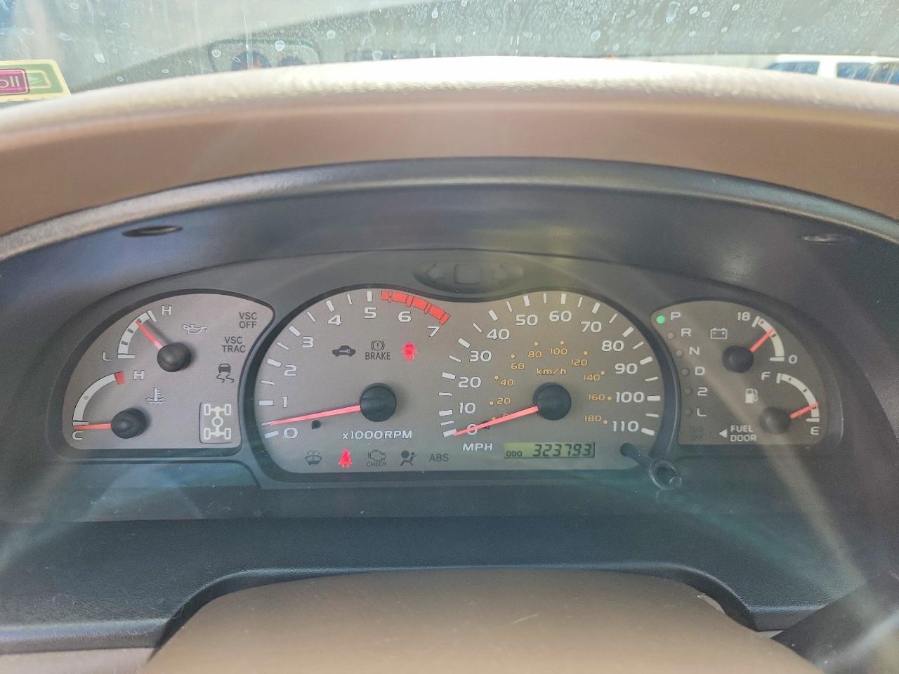 2002 TOYOTA SEQUOIA LIMITED photo 25