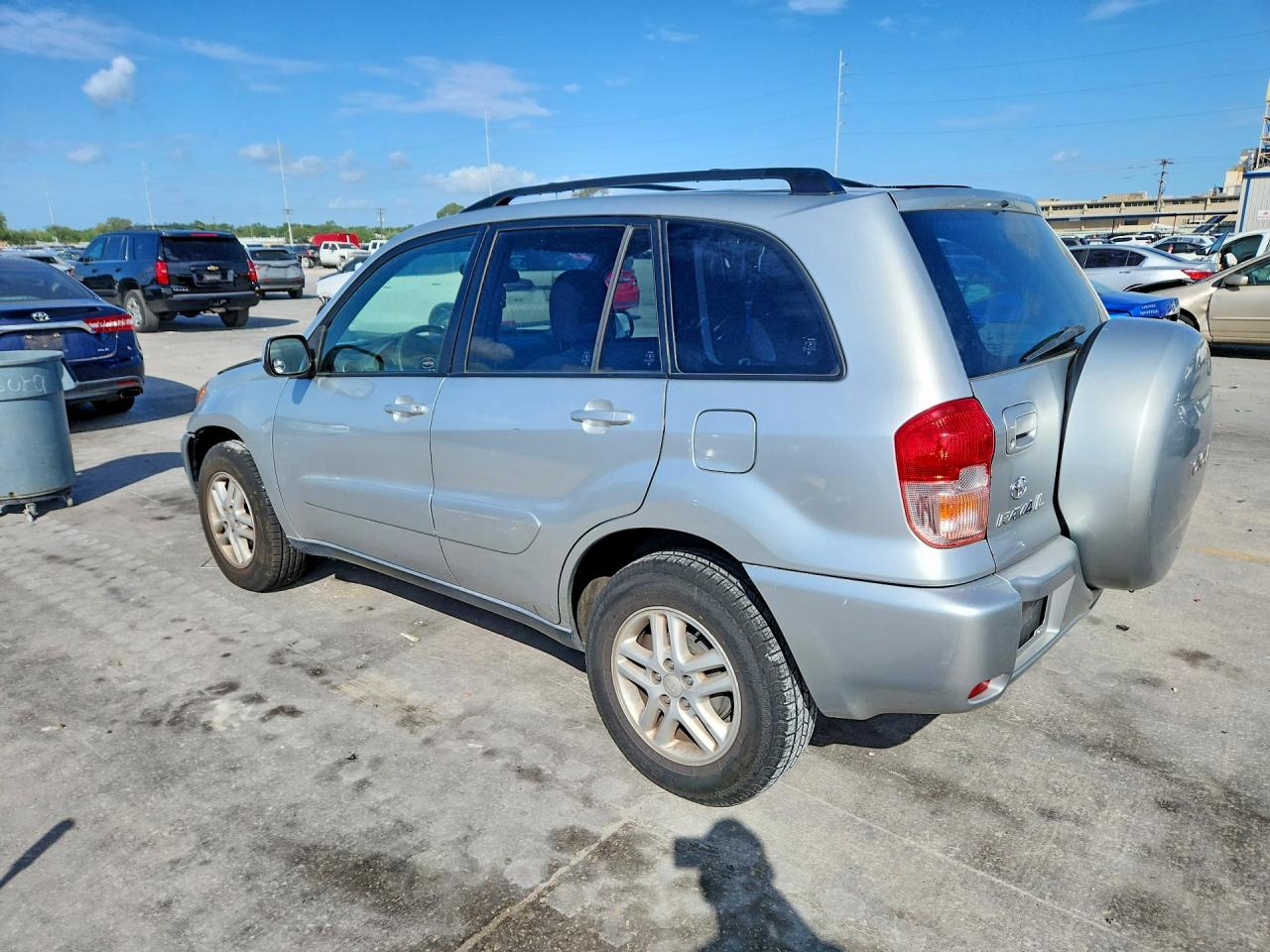 2002 TOYOTA RAV4 BASE photo 4