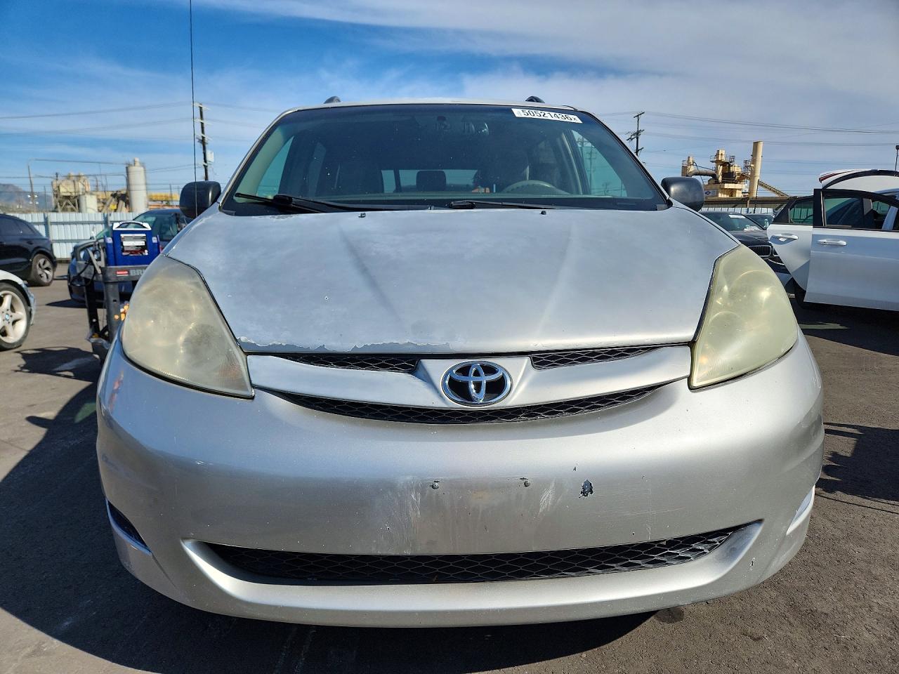 2006 TOYOTA SIENNA LE 8 PASSENGER photo 5