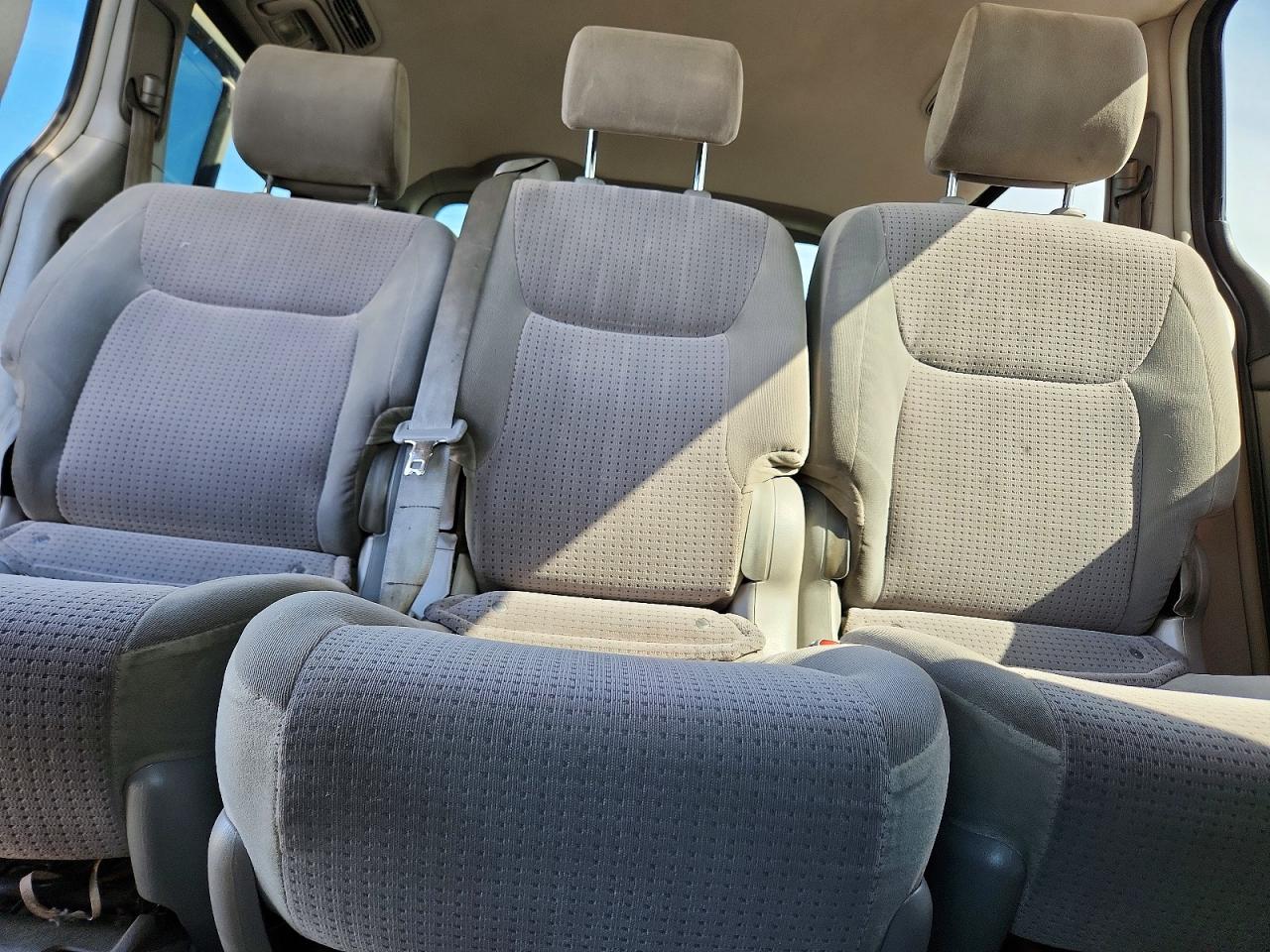 2006 TOYOTA SIENNA LE 8 PASSENGER photo 10