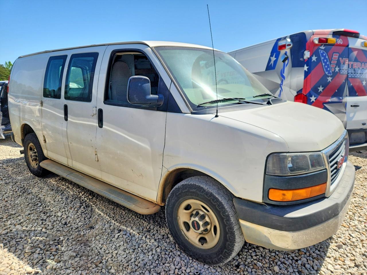 2015 GMC SAVANA G2500 DELIVERY VAN photo 10