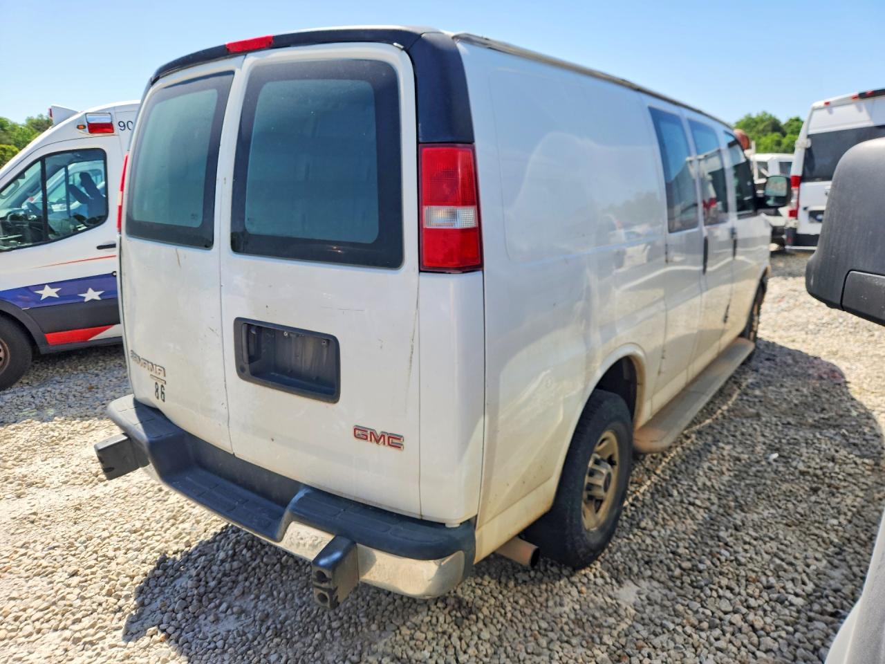 2015 GMC SAVANA G2500 DELIVERY VAN photo 7