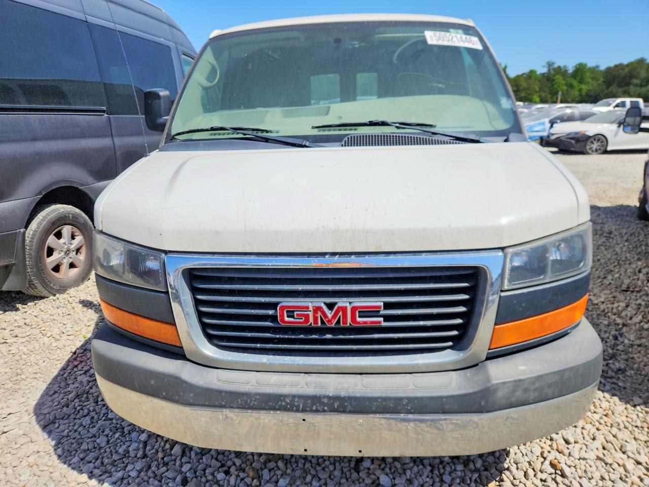 2015 GMC SAVANA G2500 DELIVERY VAN photo 13