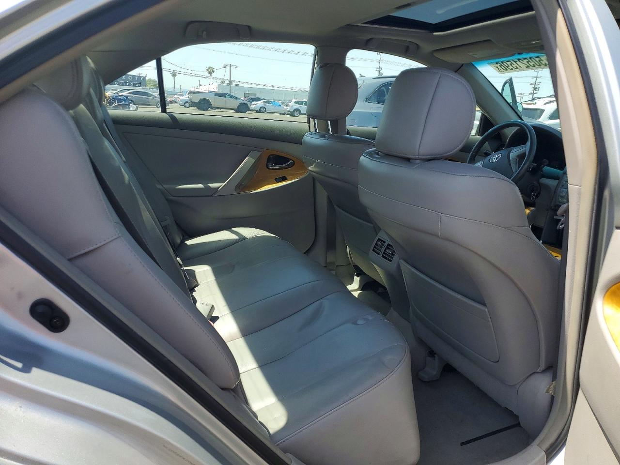 2007 TOYOTA CAMRY XLE V6 photo 10