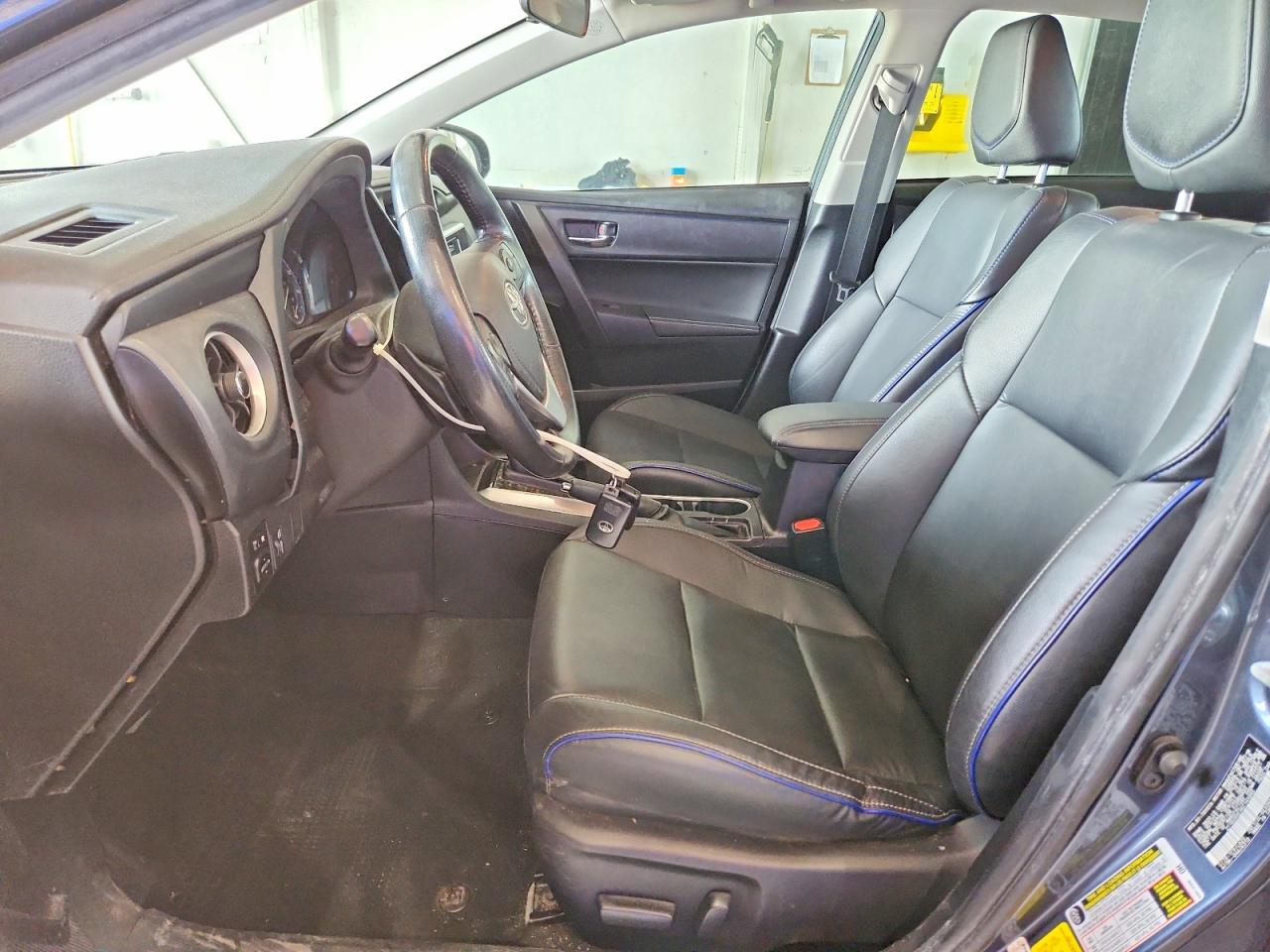 2019 TOYOTA COROLLA XSE photo 19