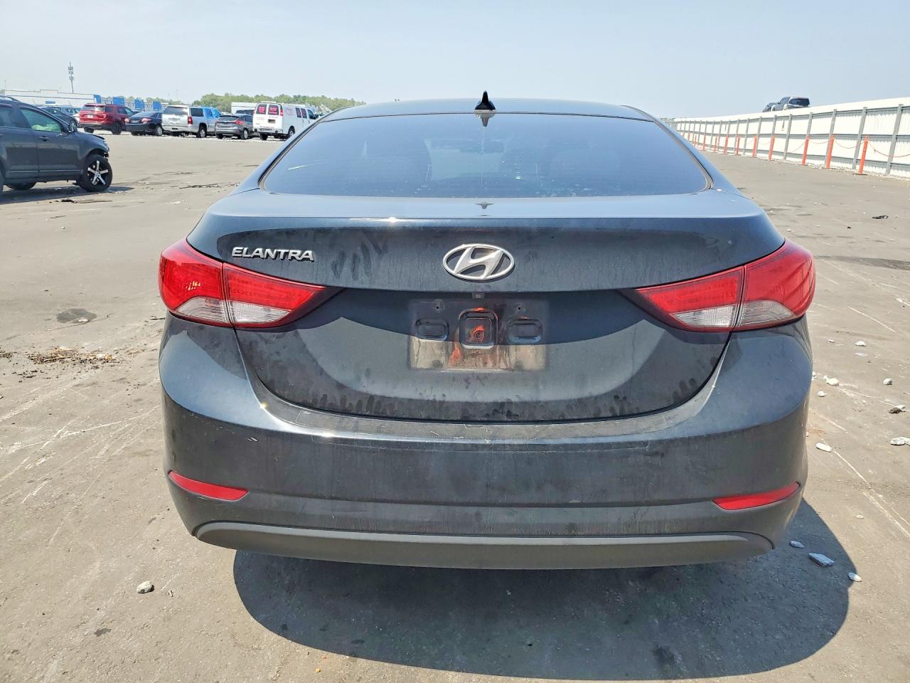 2016 HYUNDAI ELANTRA SE photo 6