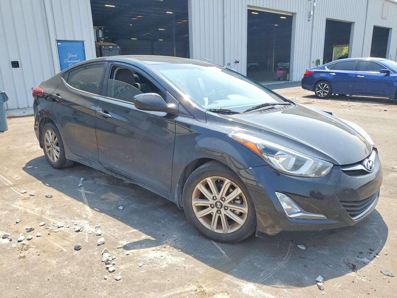 2016 HYUNDAI ELANTRA SE photo 4