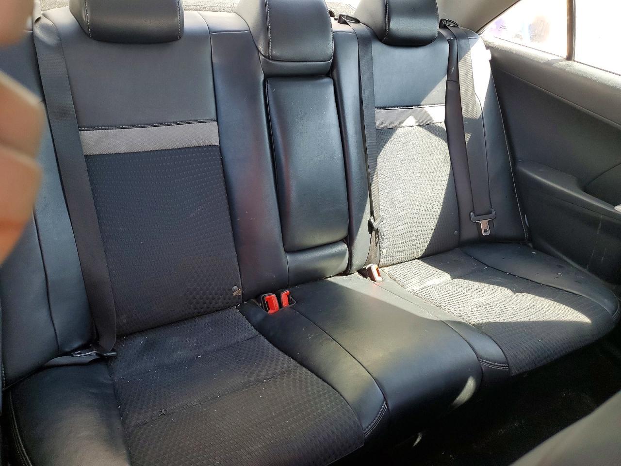 2012 TOYOTA CAMRY SE photo 19