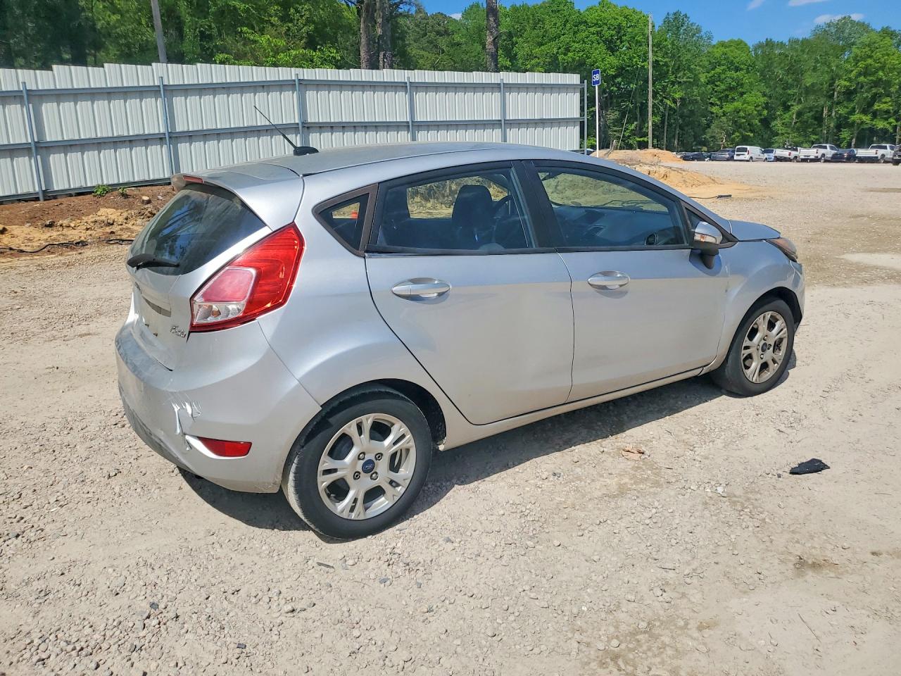 2016 FORD FIESTA SE photo 7