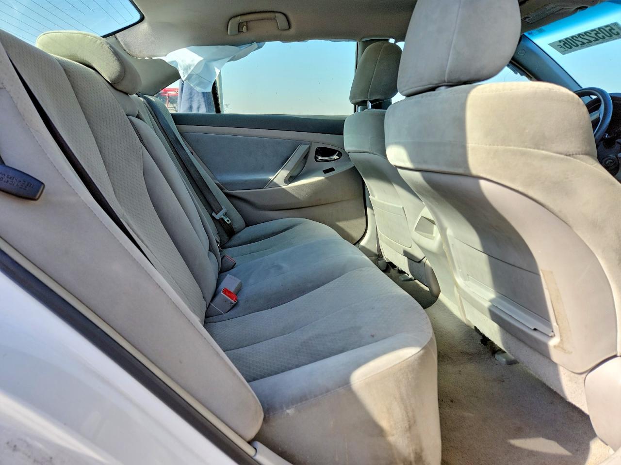 2009 TOYOTA CAMRY LE photo 19