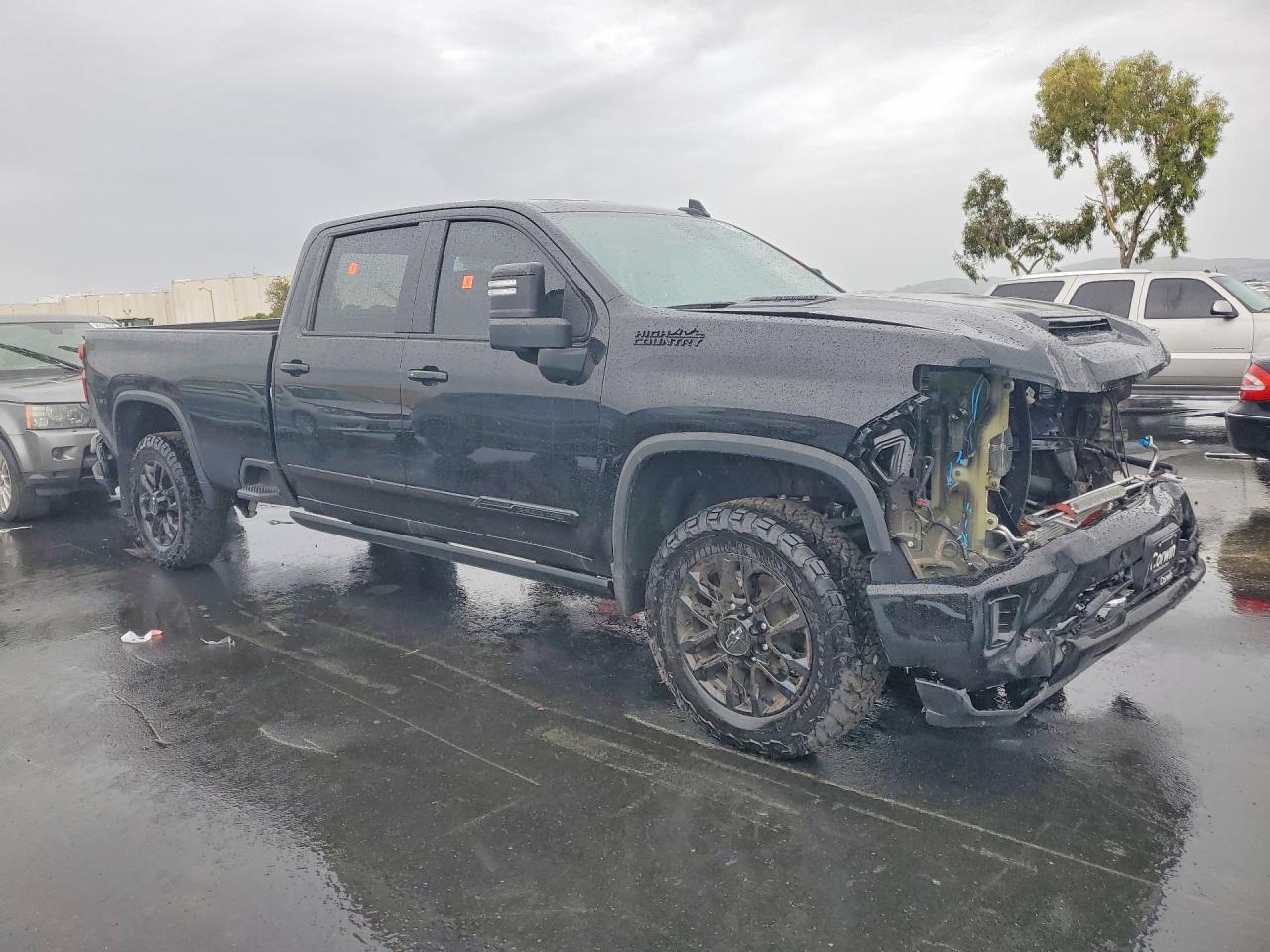 2025 CHEVROLET SILVERADO K2500 HIGH COUNTRY photo 4