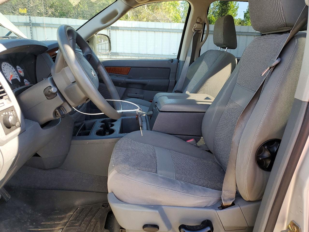 2006 DODGE RAM 1500 ST photo 13