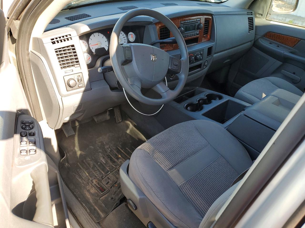 2006 DODGE RAM 1500 ST photo 15