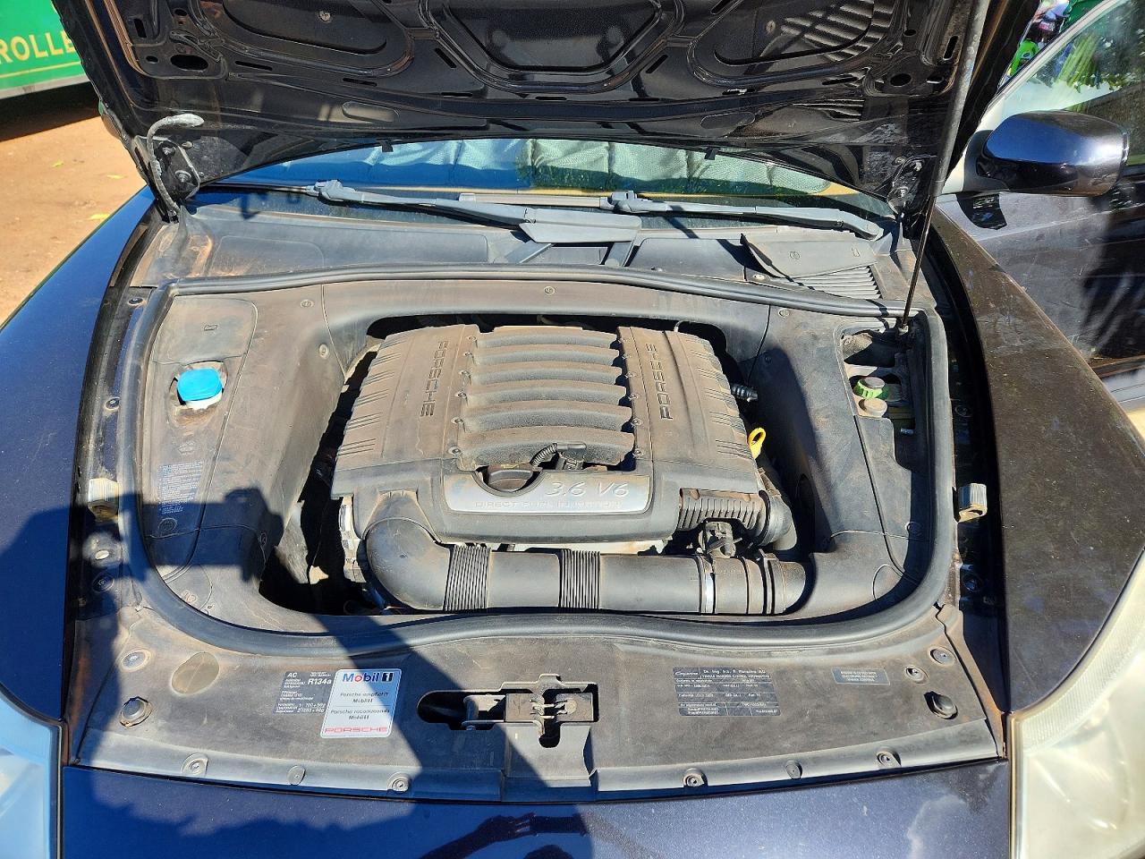 2009 PORSCHE CAYENNE photo 21