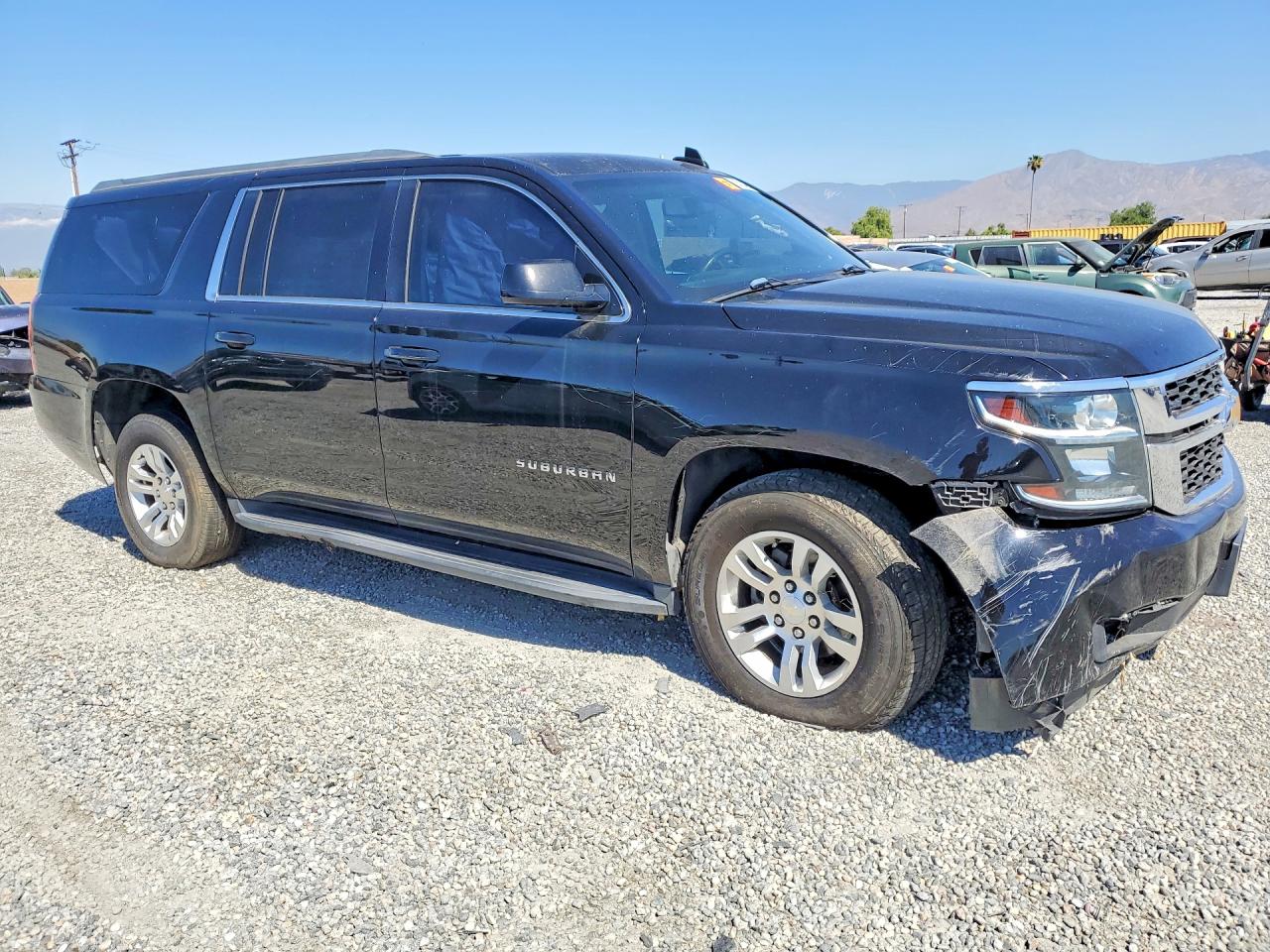 2018 CHEVROLET SUBURBAN C1500 LS photo 7
