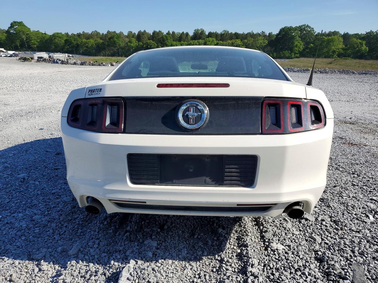 2013 FORD MUSTANG photo 16