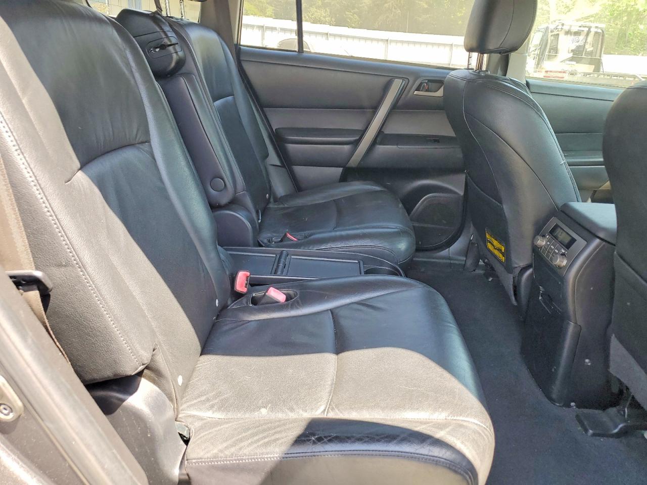 2008 TOYOTA HIGHLANDER SPORT photo 21