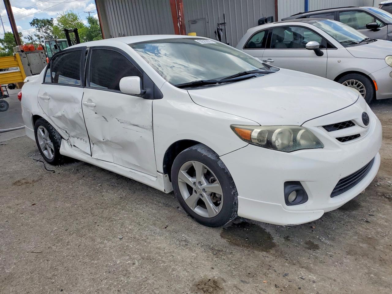 2013 TOYOTA COROLLA L photo 7