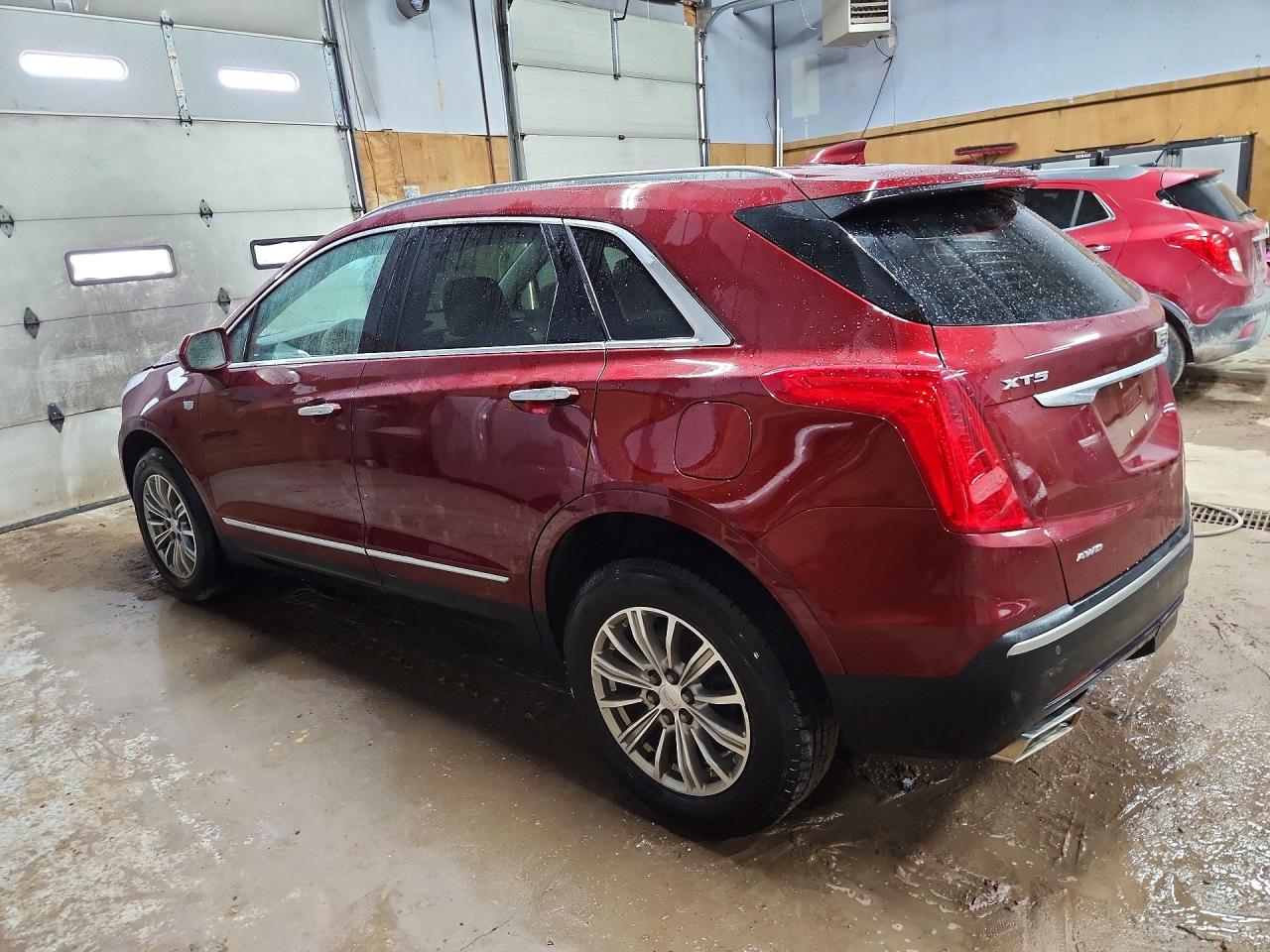 2018 CADILLAC XT5 LUXURY photo 4