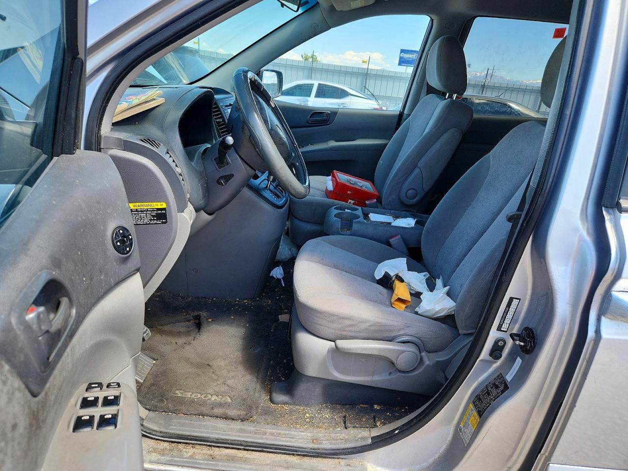 2009 KIA SEDONA LX photo 13
