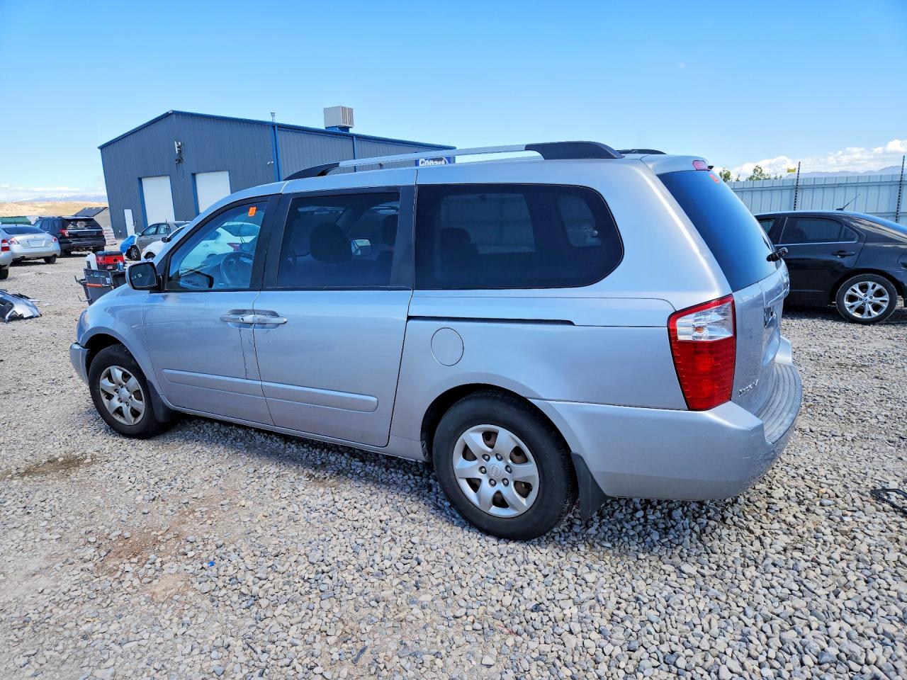 2009 KIA SEDONA LX photo 3