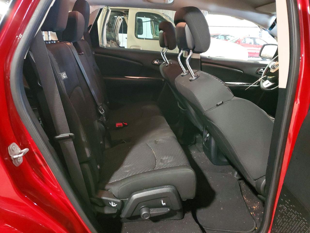 2018 DODGE JOURNEY SE photo 31