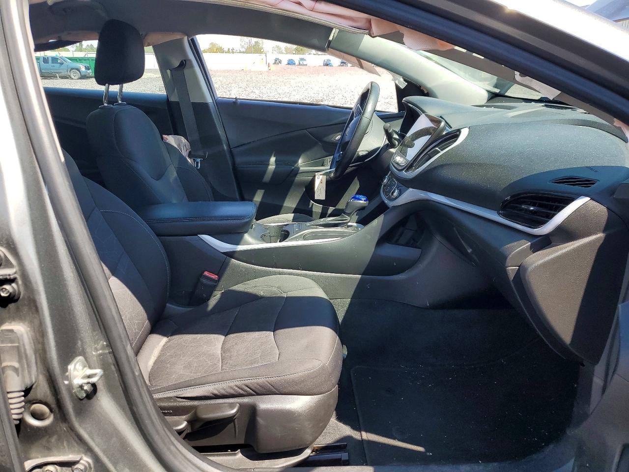 2017 CHEVROLET VOLT LT photo 13