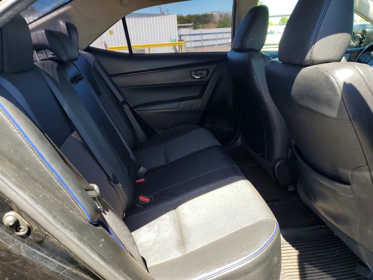 2018 TOYOTA COROLLA SE photo 10