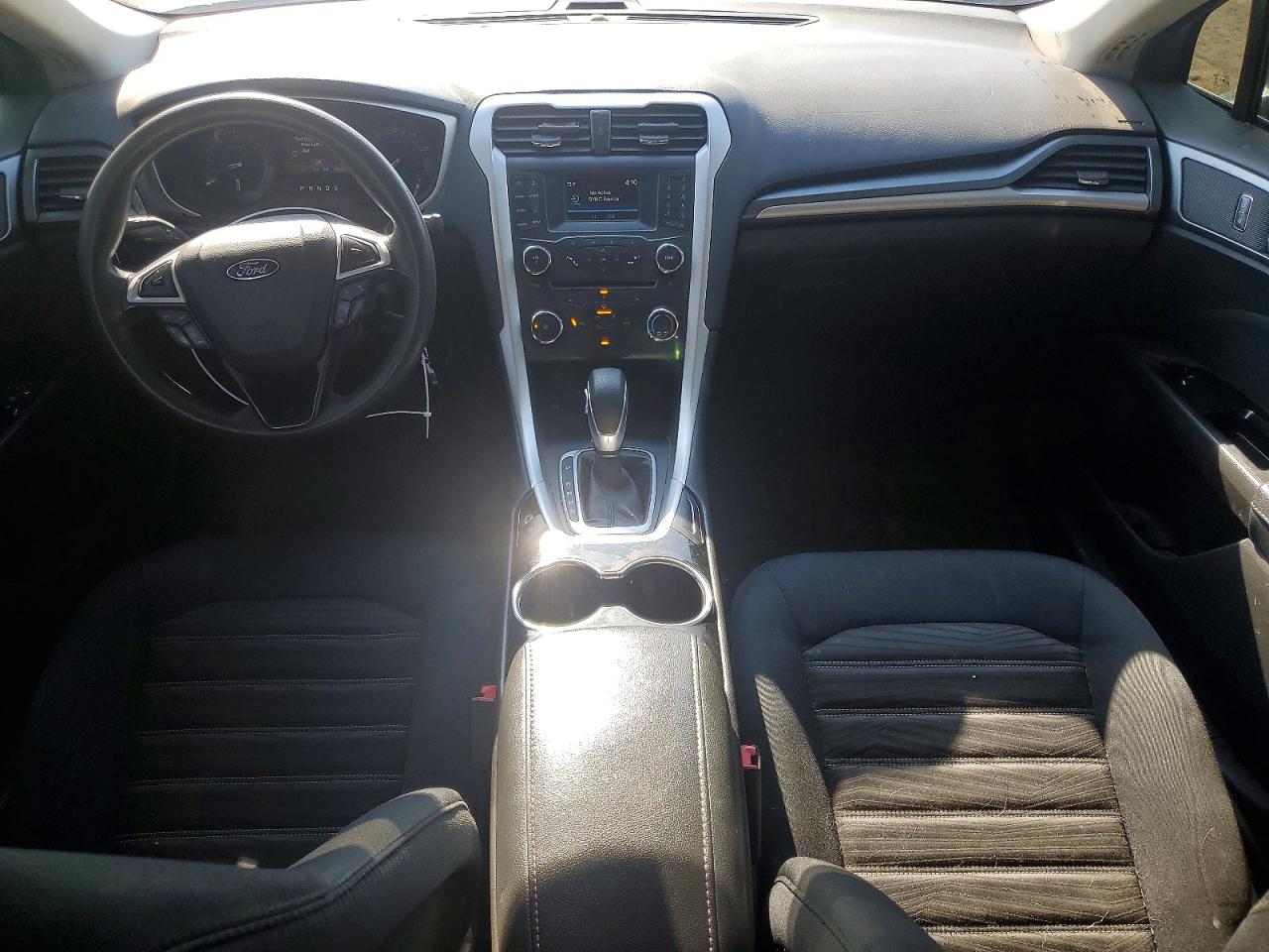 2016 FORD FUSION SE photo 22