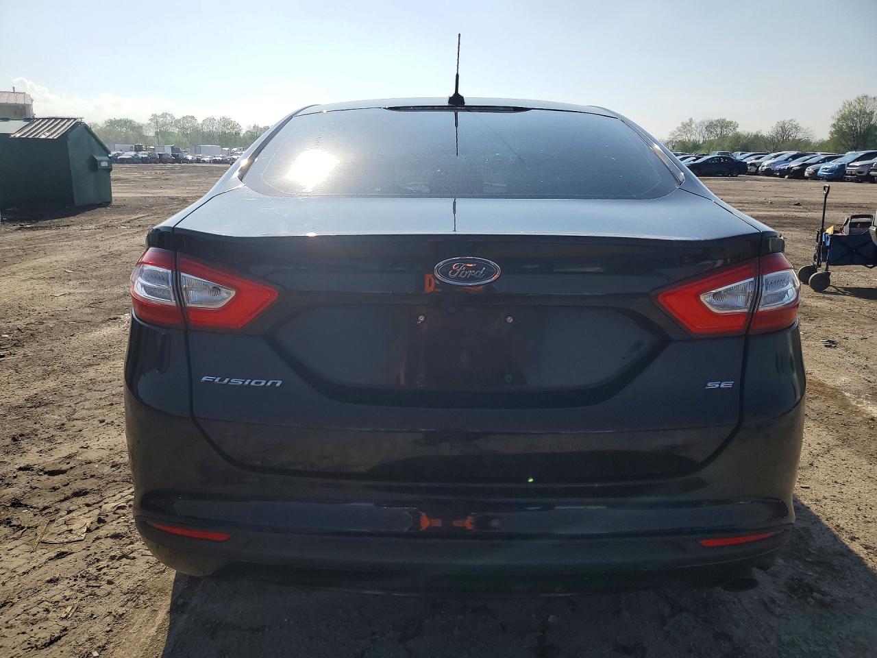 2016 FORD FUSION SE photo 16