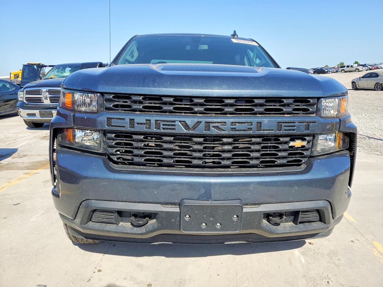 2020 CHEVROLET SILVERADO K1500 CUSTOM photo 5