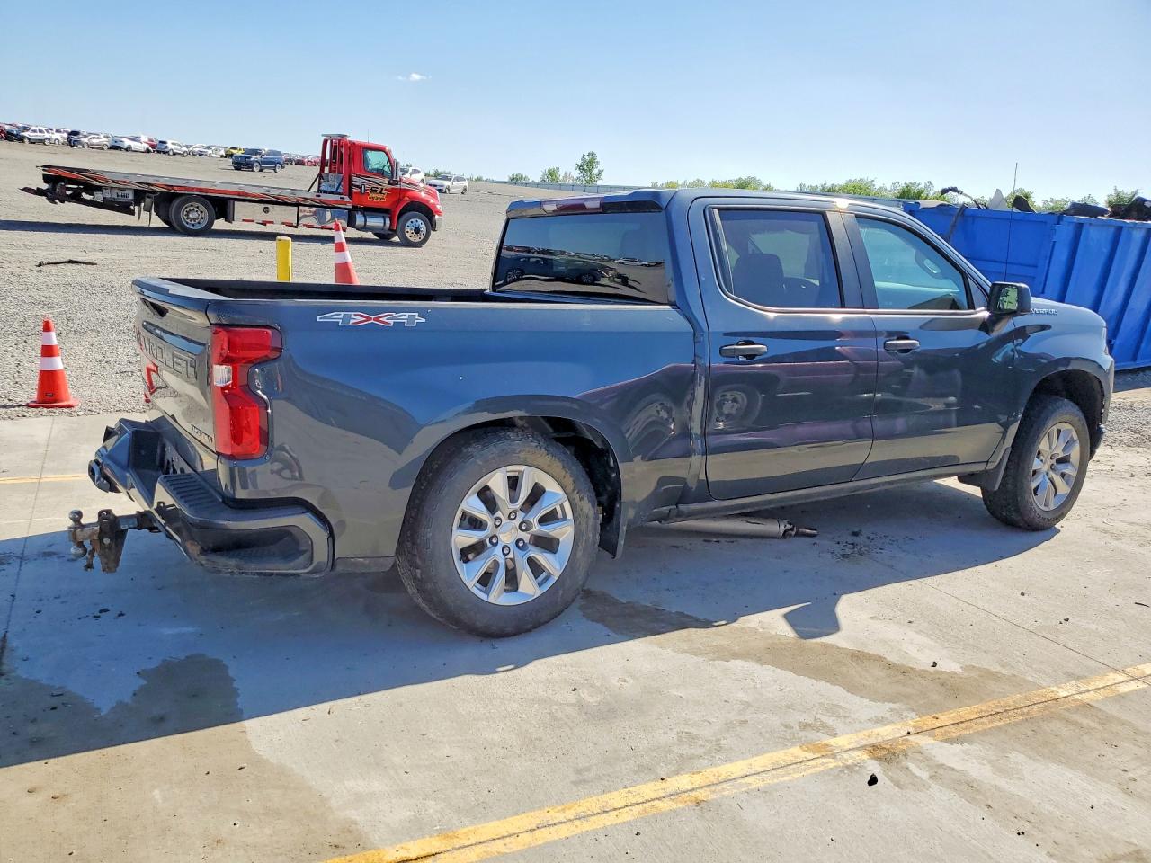 2020 CHEVROLET SILVERADO K1500 CUSTOM photo 3