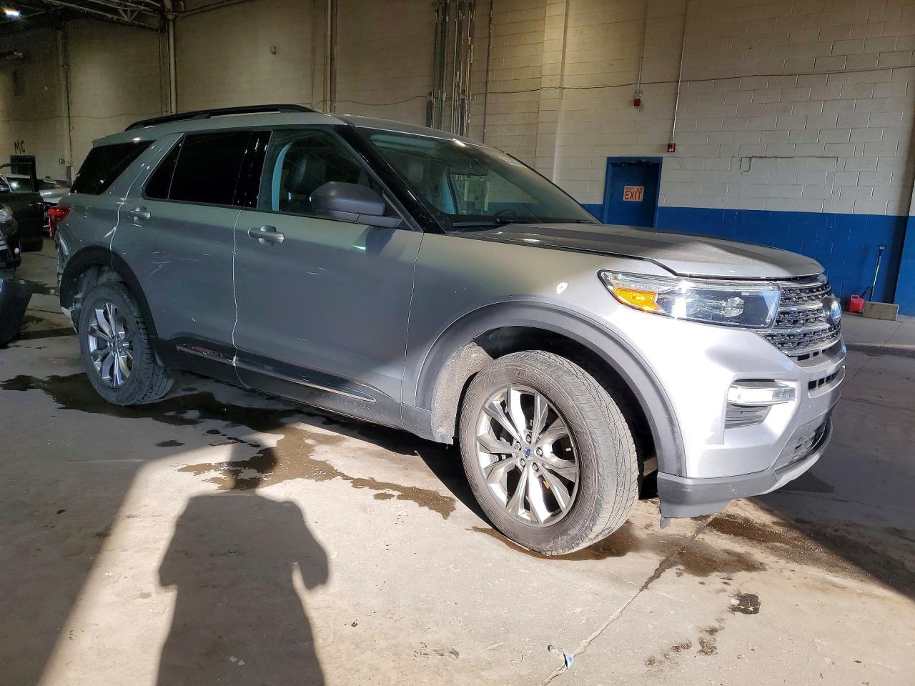 2020 FORD EXPLORER XLT photo 7
