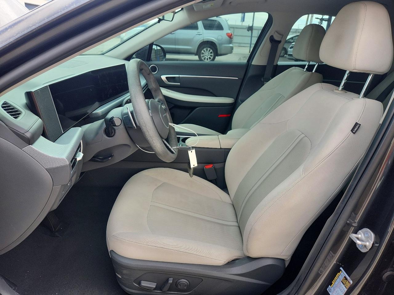 2025 HYUNDAI SONATA SEL photo 7