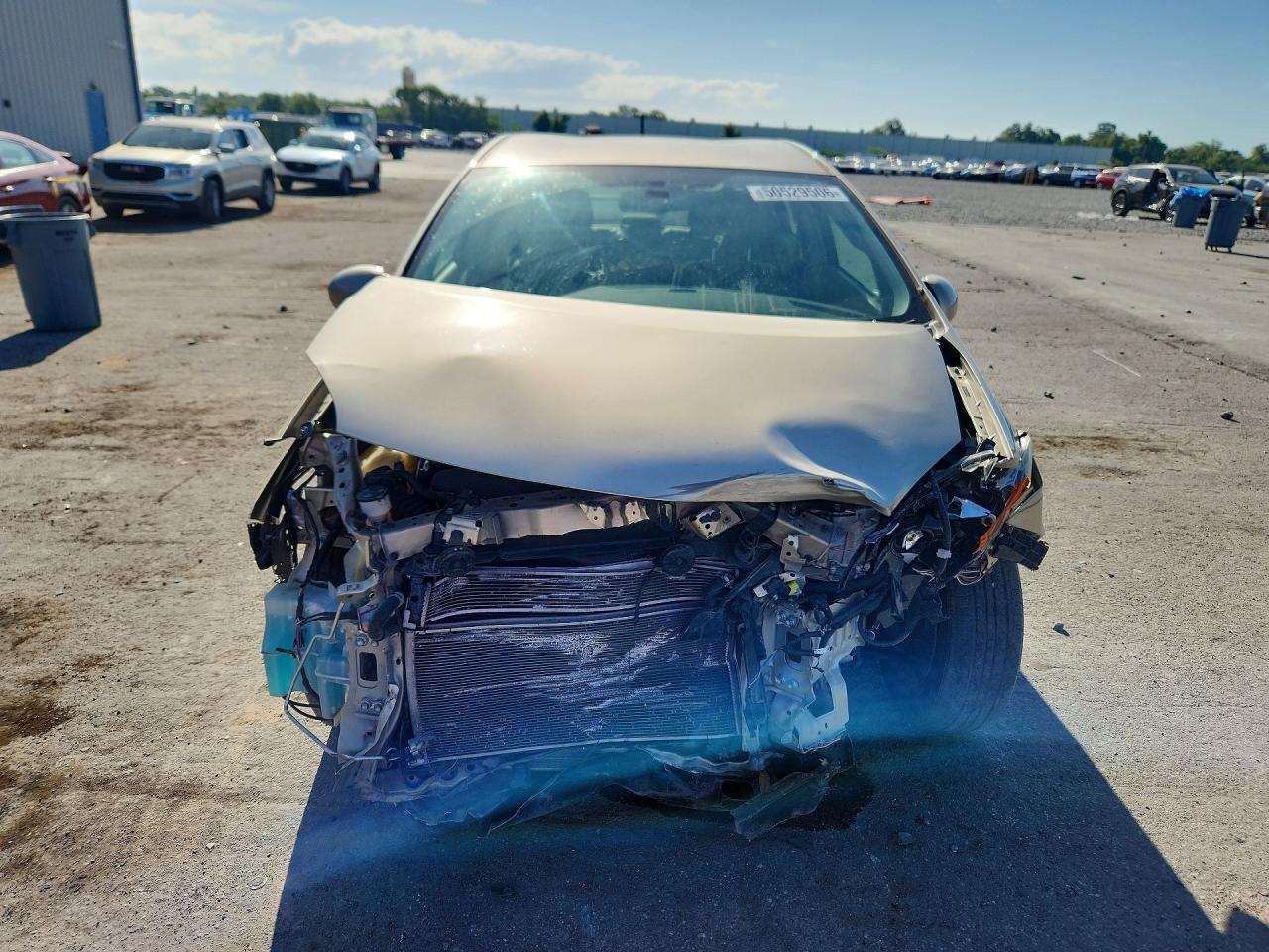 2011 TOYOTA PRIUS THREE photo 13