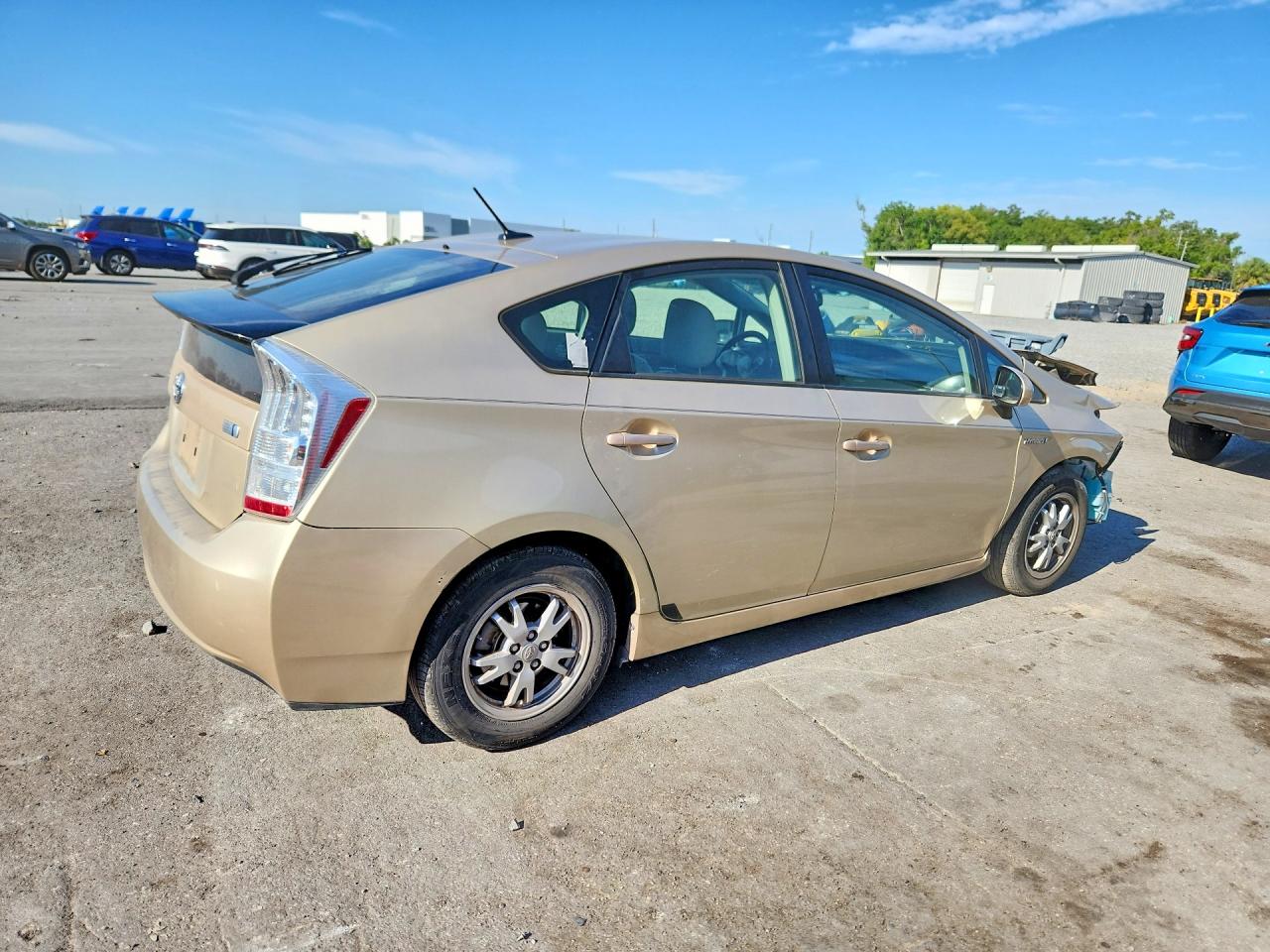 2011 TOYOTA PRIUS THREE photo 7