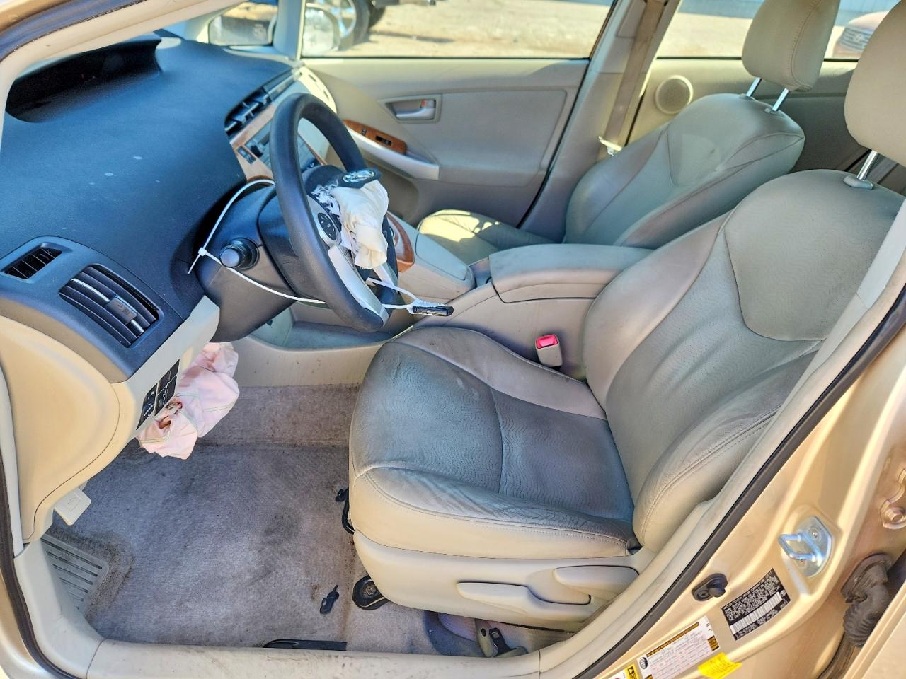 2011 TOYOTA PRIUS THREE photo 19