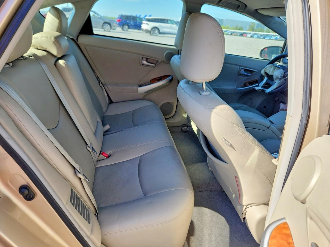 2011 TOYOTA PRIUS THREE photo 28
